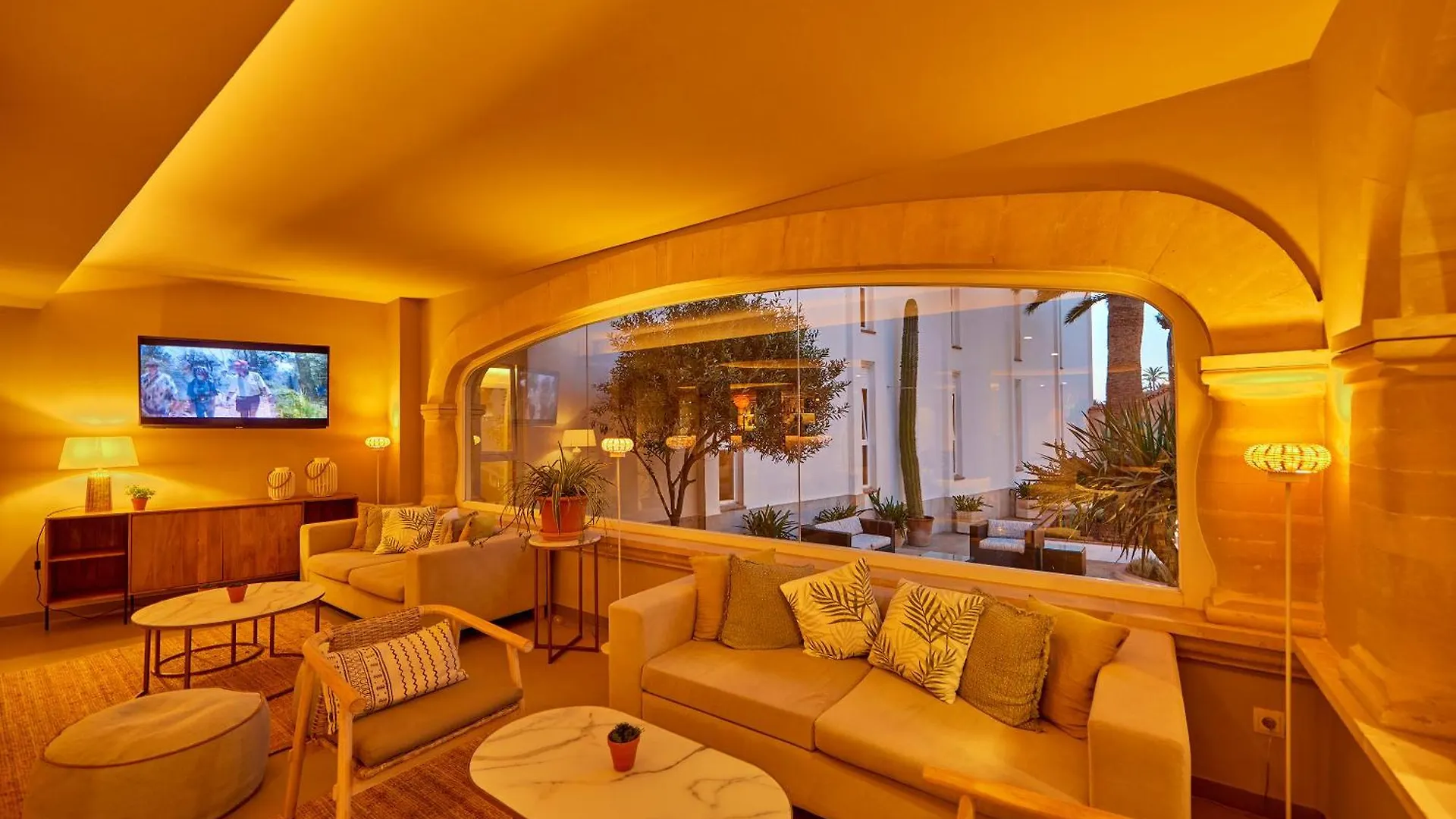 Universal Hotel Cabo Blanco - Adults Only Colonia de Sant Jordi 4*,  Espagne